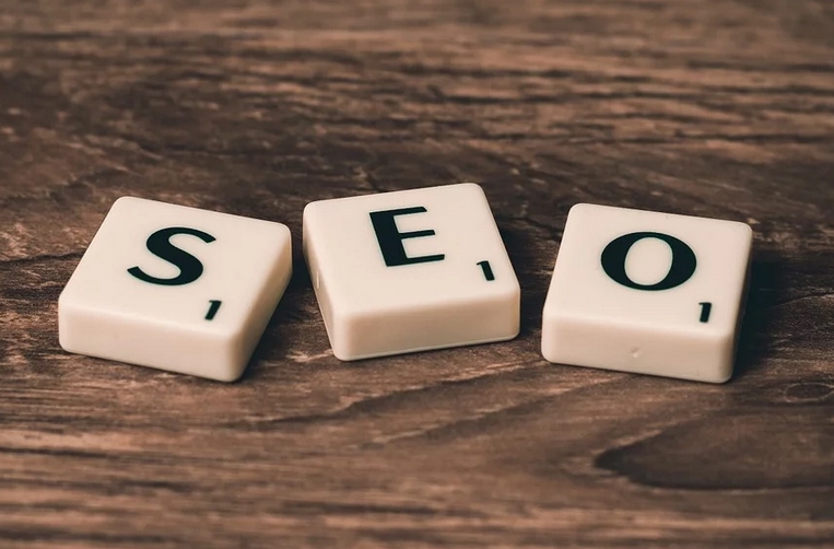 seo on letter blocks